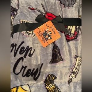Disney Hocus Pocus Sanderson Sisters Plush Blanket.